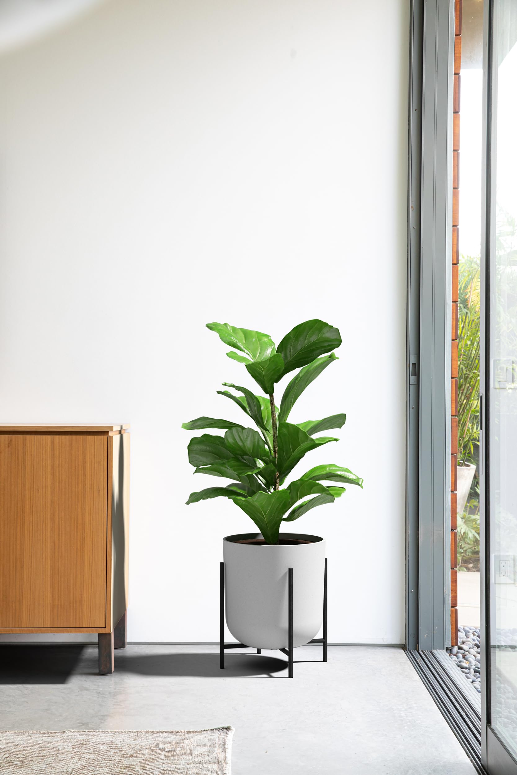 Elevated Botanical Elegance